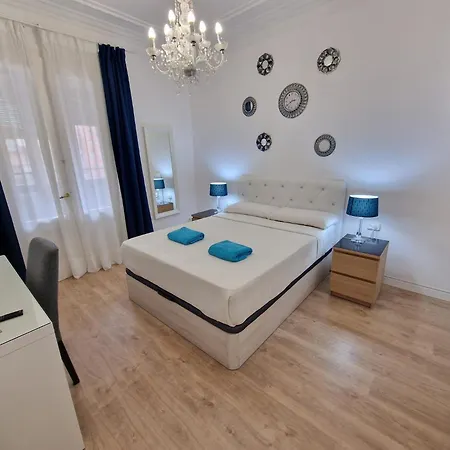 Bed and breakfast En Roger De Flor *